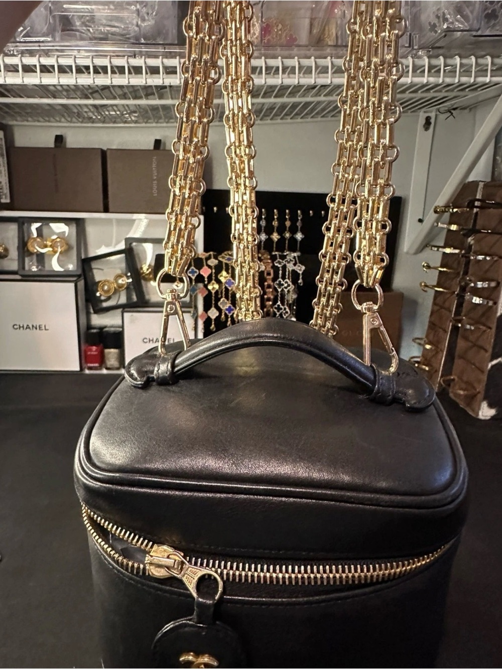 CHANEL Vintage Vanity Case Hand Bag Lambskin Leather Black - Picture 15 of 16